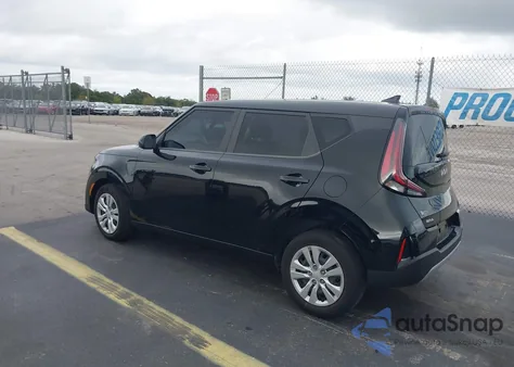 2023 Kia Soul Lx z USA, uszkodzony, nr VIN KNDJ23AU9P7845271